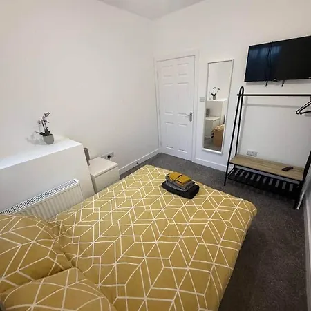 2 Bedroom Serviced In 2 Appartement Loftus