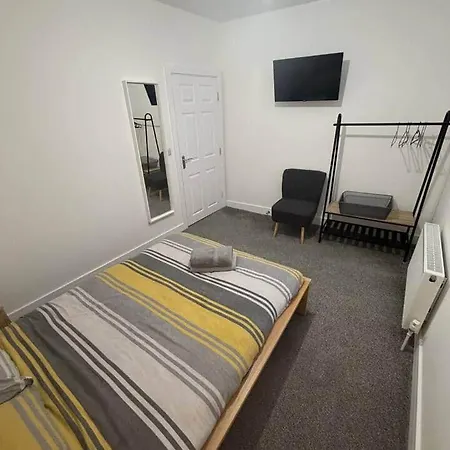 アパート 2 Bedroom Serviced In 2 Loftus