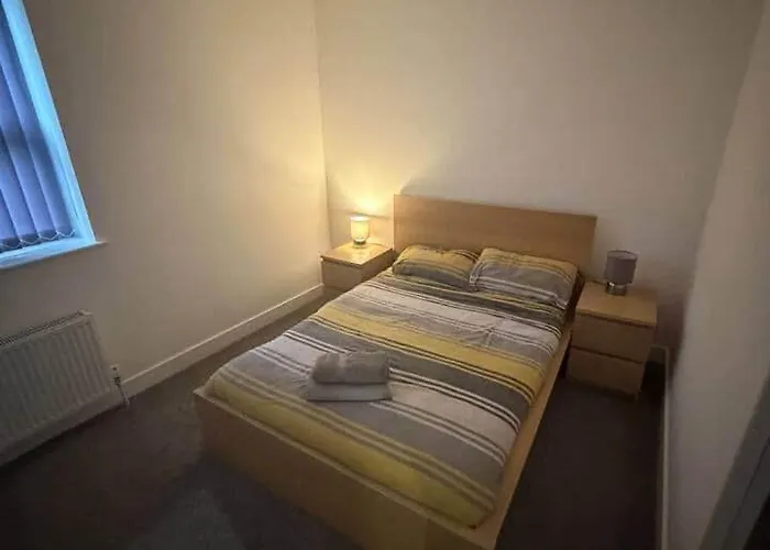 2 Bedroom Serviced In 2 * Loftus